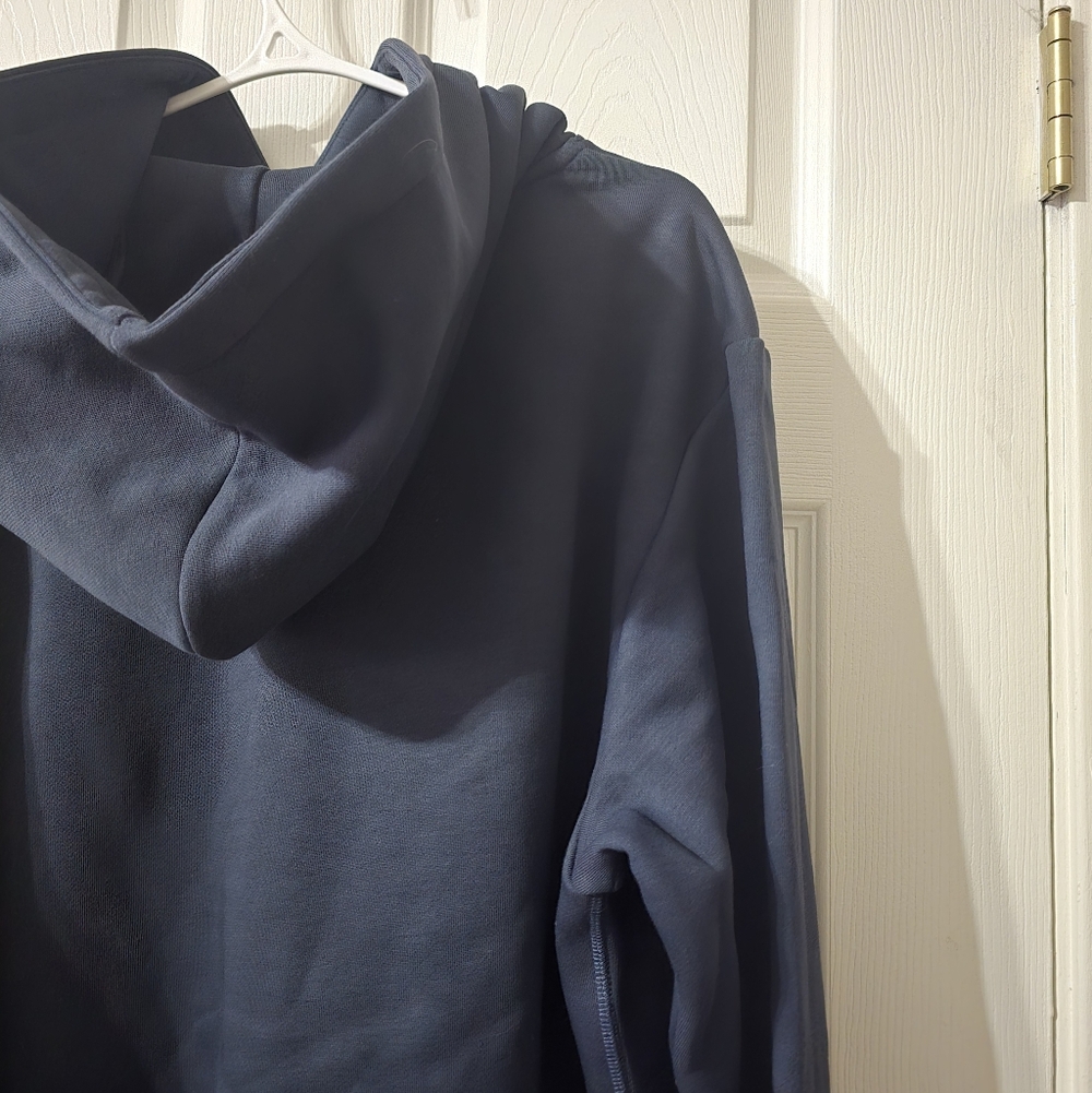 NWT Cozy Earth Men's Cityscape 2.0 Stuctured Cozycore Hoodie in Eclipse, Unisex. - Picture 9 of 11